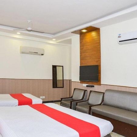 Hotel Shanti House New Delhi Karnail Singh Stadium Gate No 1 Eksteriør billede