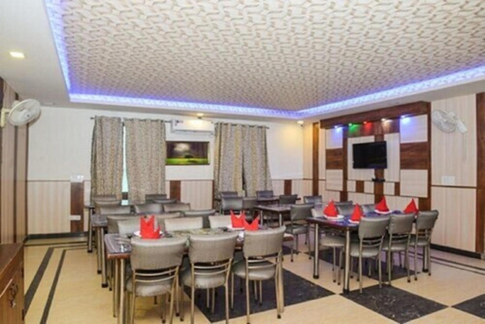Hotel Shanti House New Delhi Karnail Singh Stadium Gate No 1 Eksteriør billede
