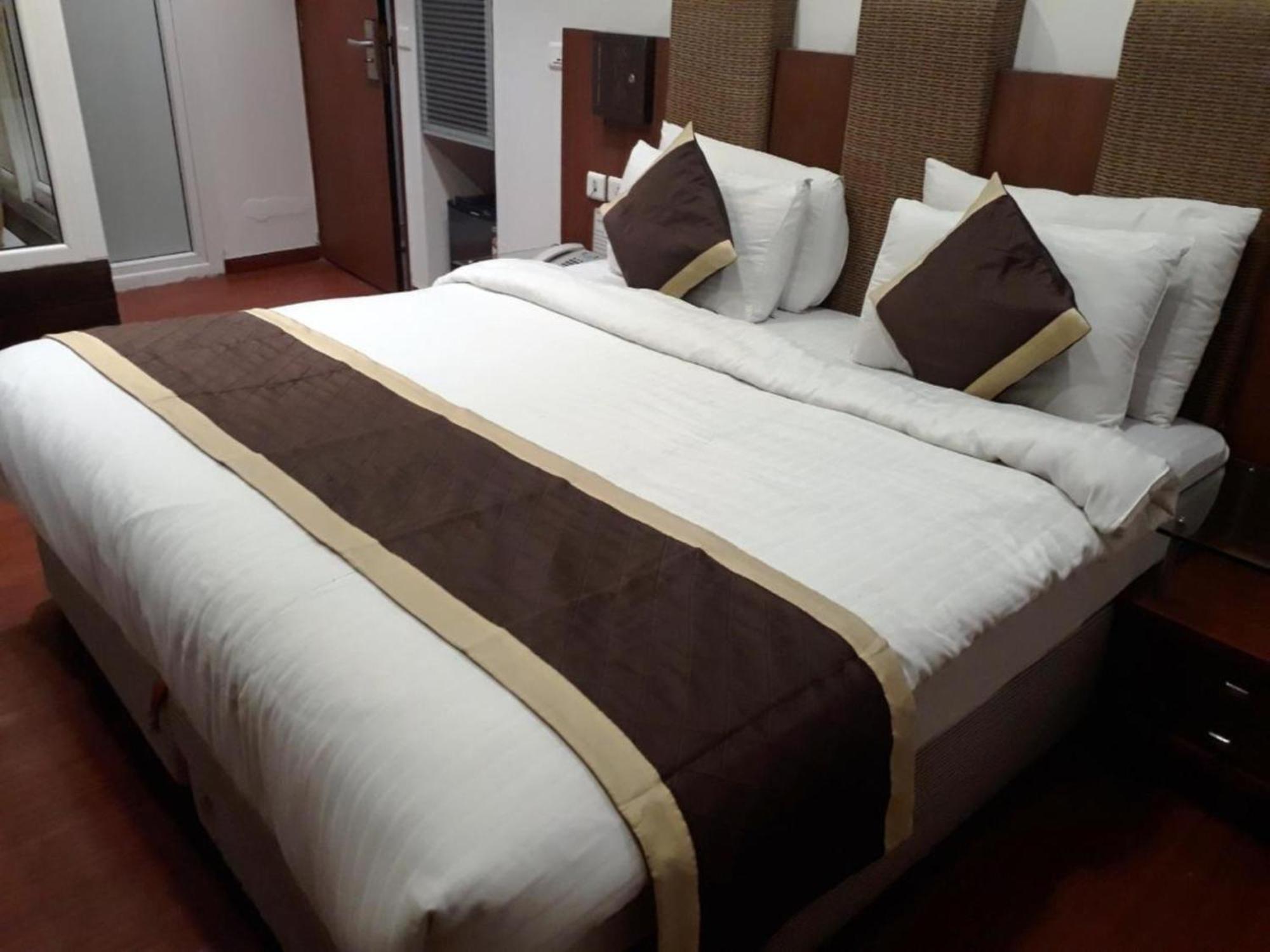 Hotel Shanti House New Delhi Karnail Singh Stadium Gate No 1 Eksteriør billede